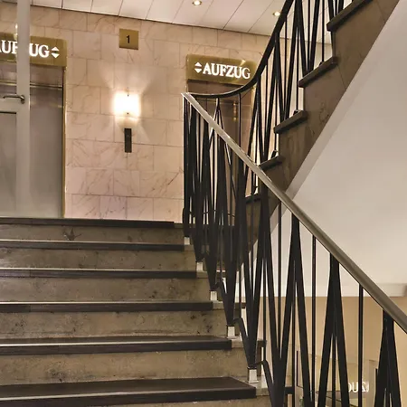 Intercityhotel Hotell