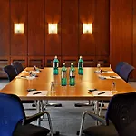 Intercityhotel Hotel 4*