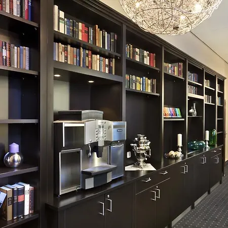 Hotel Intercityhotel 4*