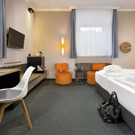 Intercityhotel 4*