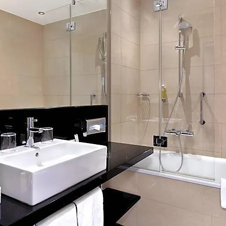 Intercityhotel 4* Munich