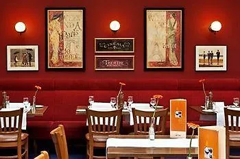 Intercityhotel Szálloda 4*