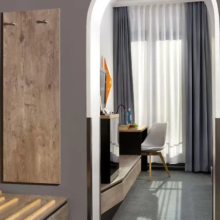 Intercityhotel 4* Múnich