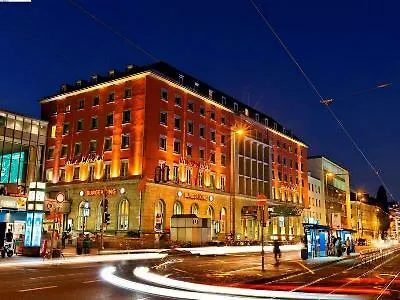 Intercityhotel Szálloda 4*
