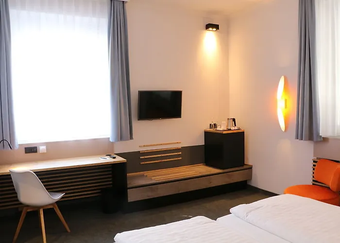 Hotel Intercityhotel 4*
