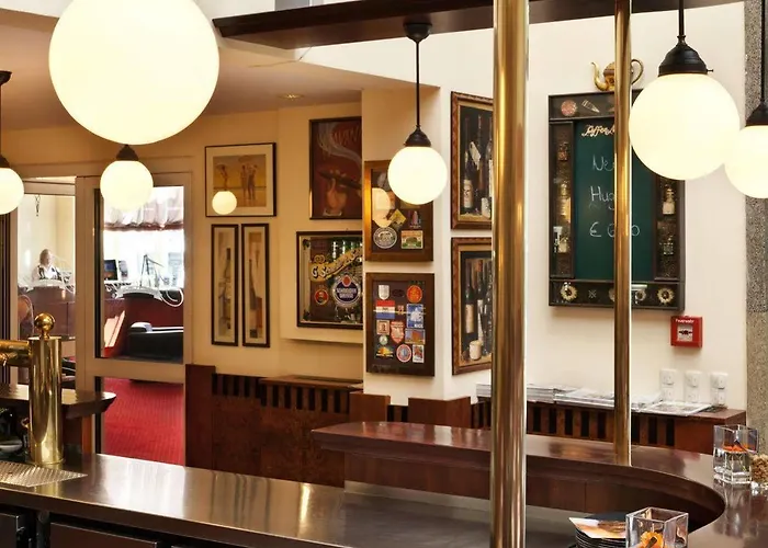 Intercityhotel Hotel 4*