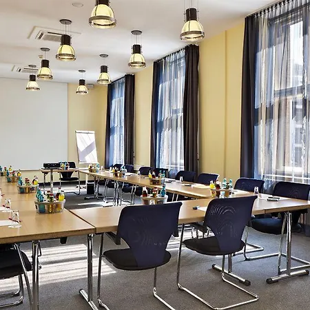 Szálloda Intercityhotel München